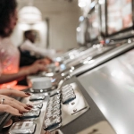 Профессиональный анализ качества слота Zeus vs Hades